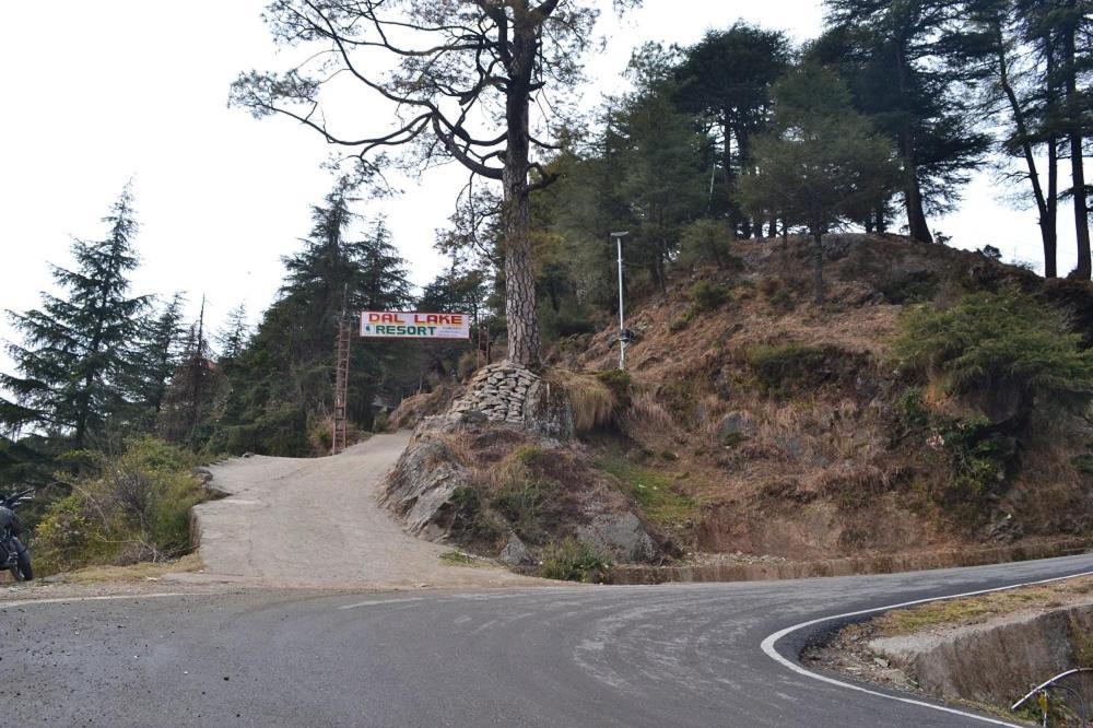 Oyo 28425 Dal Lake Resort Dharamshala Exterior photo